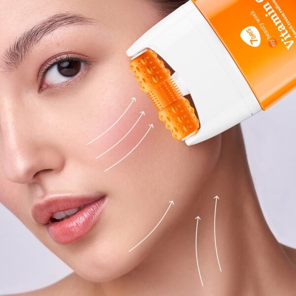 Näokreem 7DAYS MY BEAUTY WEEK Vitamiin C 80 ml + 3D masseerija intensiivseks niisutuseks, tõstmiseks ja naha säramiseks. Kahetoimeline C-vitamiiniga niisutav näokreem: 24-tunnine niisutus + näomassaaž. 3D FACE FIT Massager annab tõstva efekti, vähendab turseid, silub kortse ning kujundab kindla ja kindla näokontuuri.
